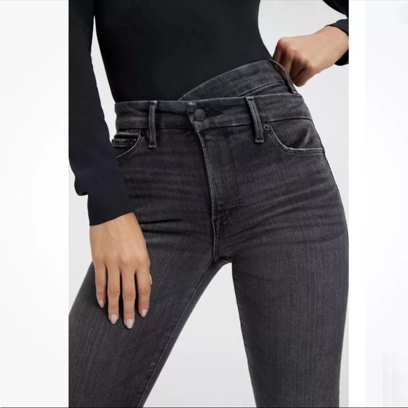 Good American Good Classic Slim Straight Jeans Crossover Black219 Size 2/26 NWOT - Picture 3 of 8